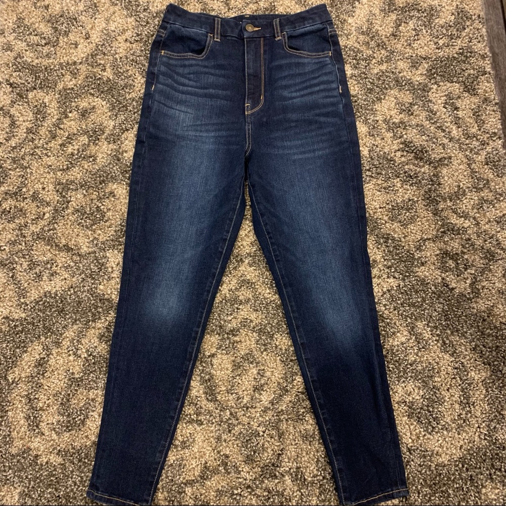 American Eagle dark wash skinny jeans